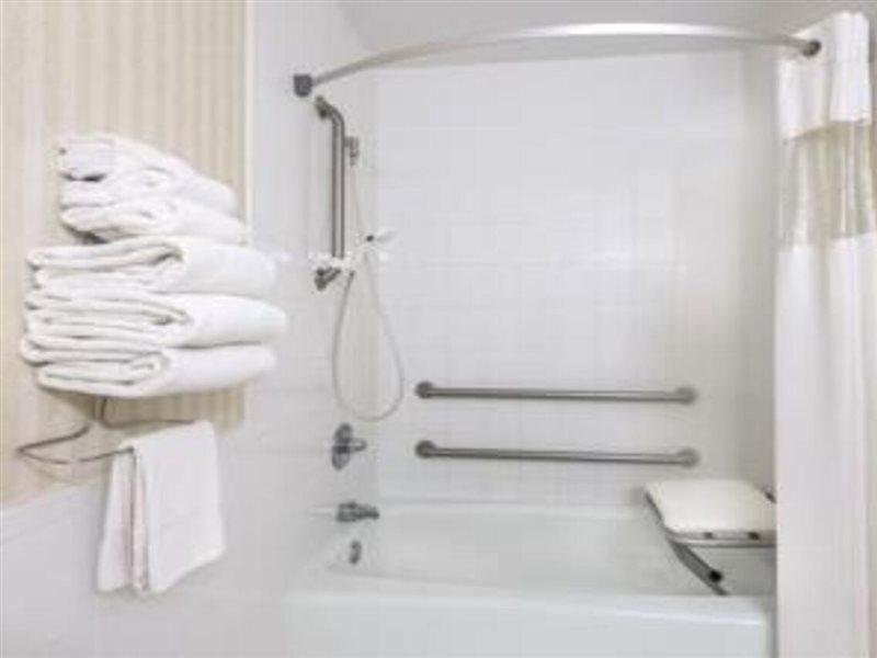 Ramada Conference Center Hotel Morgantown Ngoại thất bức ảnh