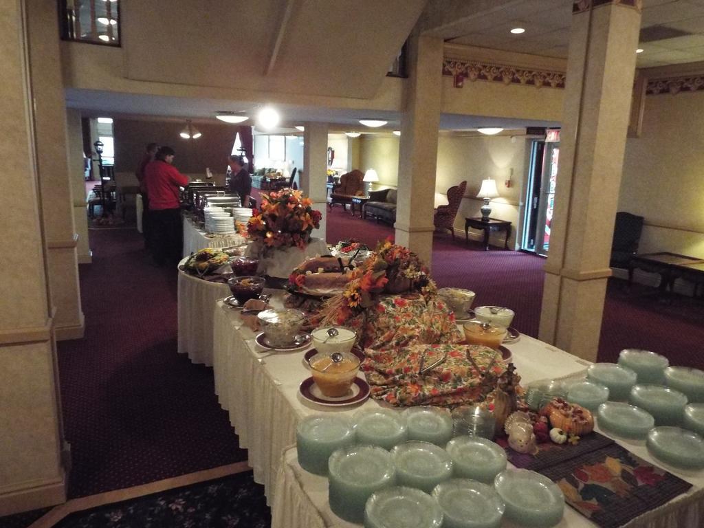 Ramada Conference Center Hotel Morgantown Ngoại thất bức ảnh