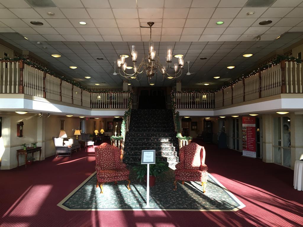 Ramada Conference Center Hotel Morgantown Ngoại thất bức ảnh