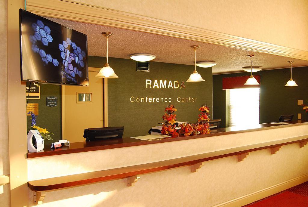 Ramada Conference Center Hotel Morgantown Ngoại thất bức ảnh